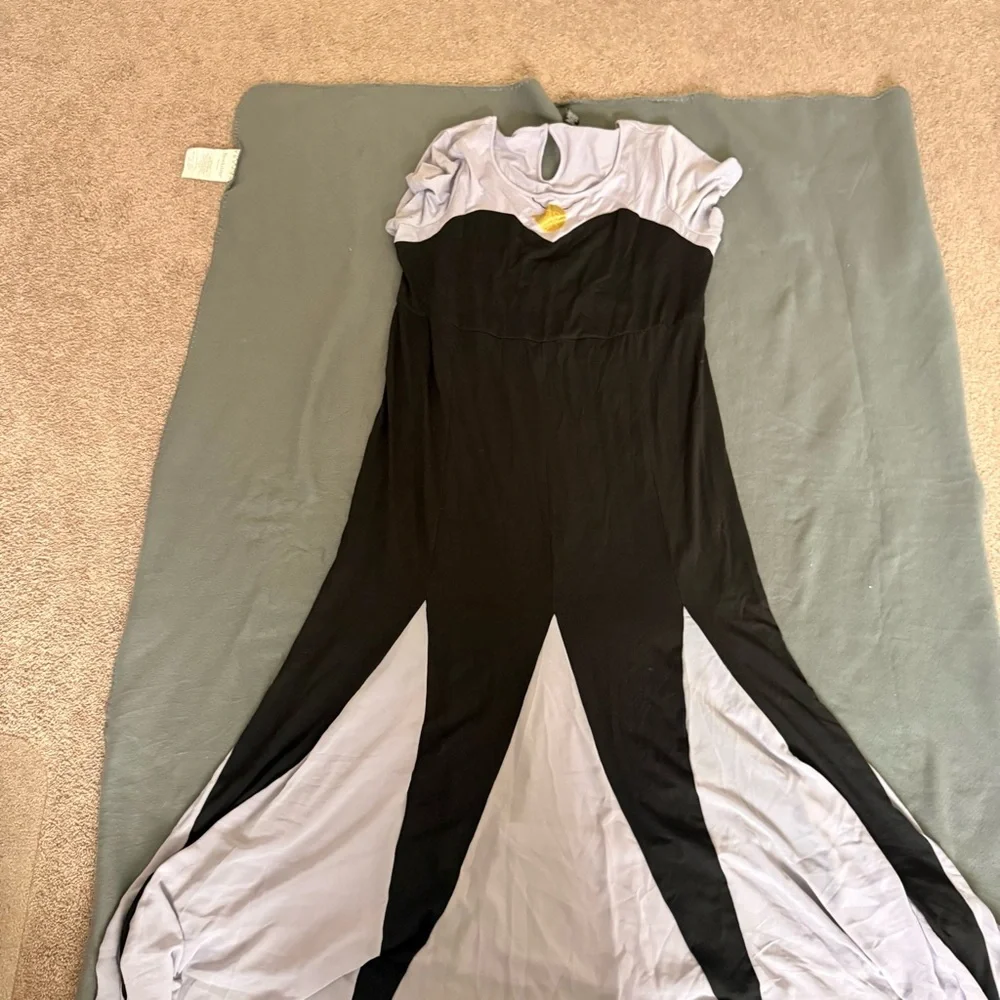 Torrid Disney Villains Ursula Dress - Picture 2 of 5